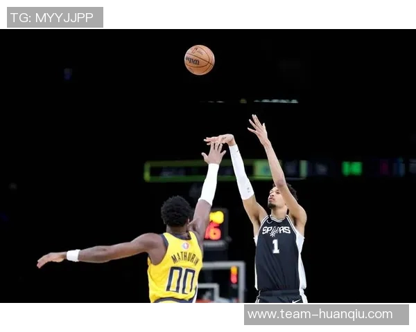 文班回归首发助马刺止连败替补阵容表现出色仅在NBA杯决赛失利 文班回归首发助马刺止连败替补阵容表现出色仅在NBA杯决赛失利