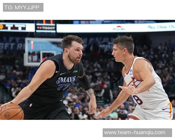 布克强调全员健康对季后赛的重要性强调准备应对未知挑战