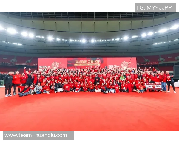 海港B队热身赛表现出色李圣龙对阵镇江队20分钟内贡献1射2传 海港B队热身赛表现出色李圣龙对阵镇江队20分钟内贡献1射2传